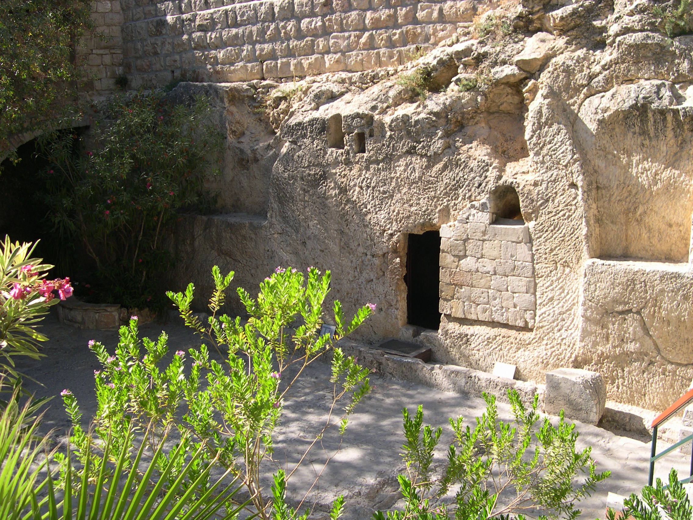 Jesus's_Tomb_(2819155661) FREE